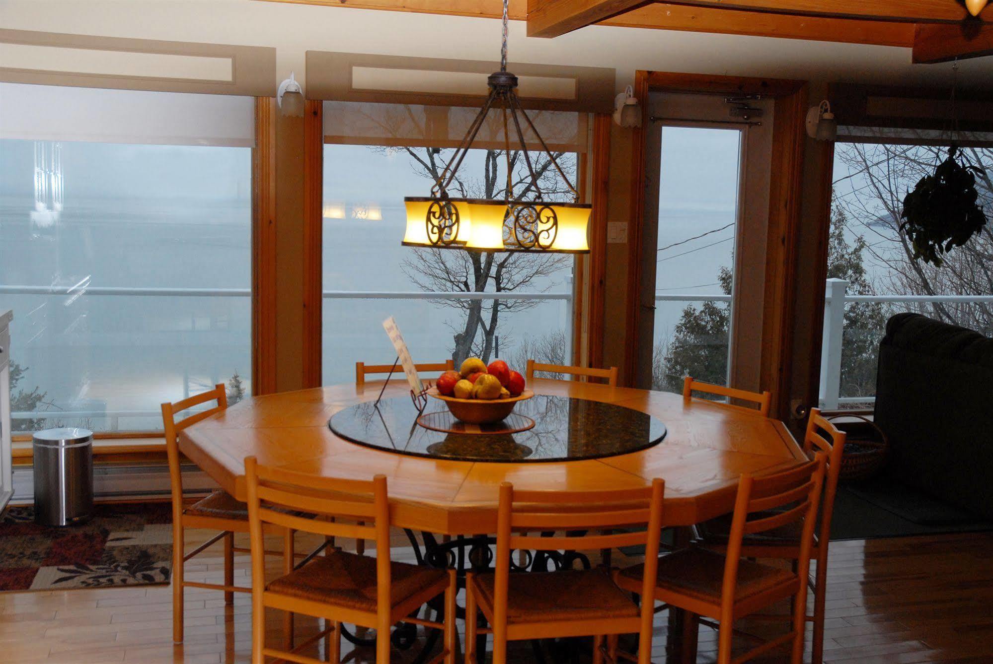 Gite Au Perchoir Bed & Breakfast 4*